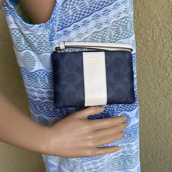 Coach Corner Zip Wristlet In Signature Canvas Denim Multi - Picture 8 of 15